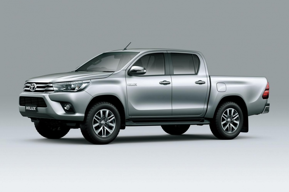 product review toyota hilux #3