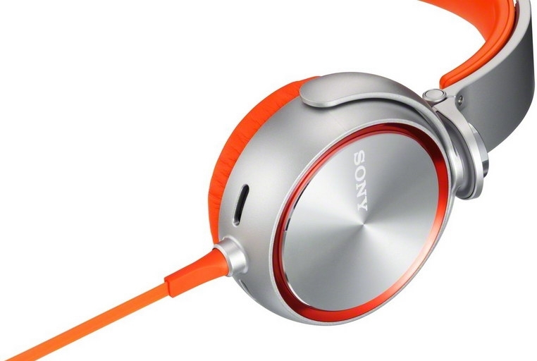 Sony MDRXB610 Extra Bass Reviews